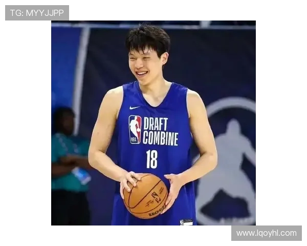 杨瀚森获十万球迷票媒体球员零